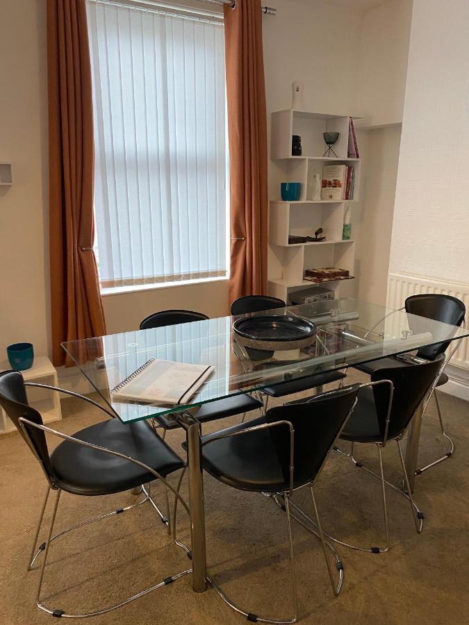 Villa 39 Cowley Road à Liverpool Extérieur photo