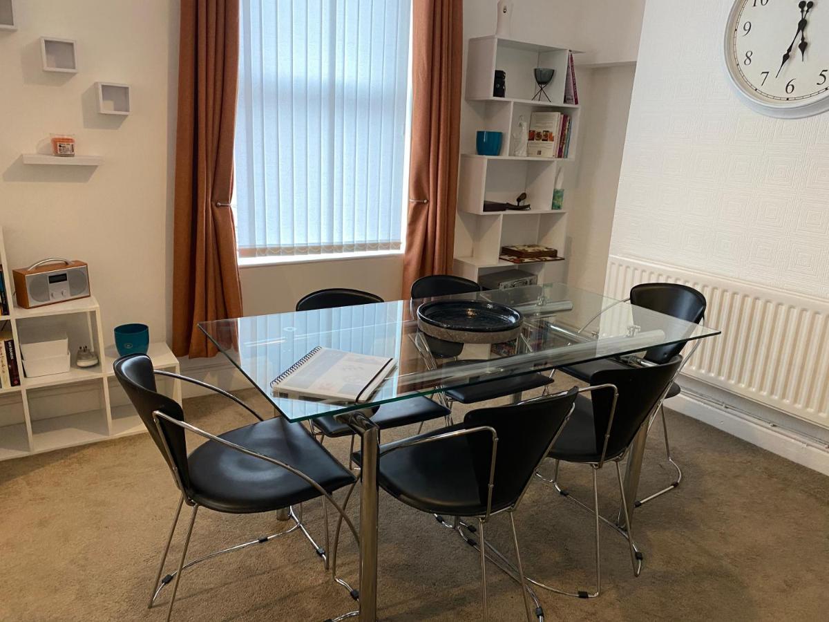 Villa 39 Cowley Road à Liverpool Extérieur photo